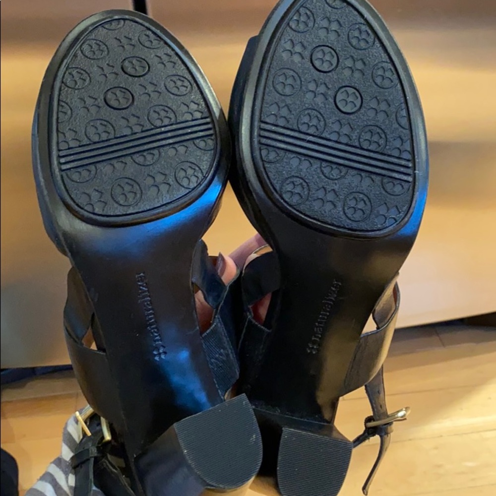 Blacks Heels - Picture 4 of 5
